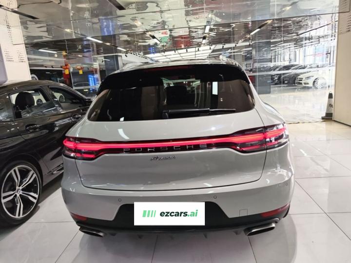 2018 Macan 2.0T photo 3
