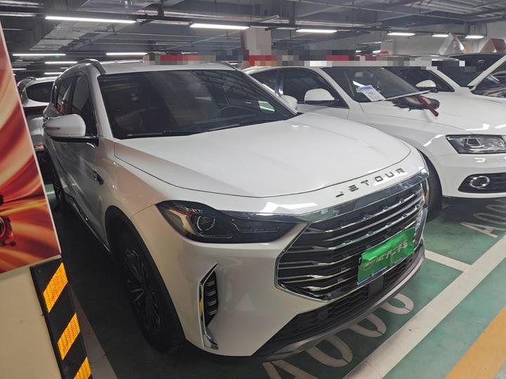 X70 PLUS 2021 Facelift 1.5T DCTPRO 5-Seater photo 3