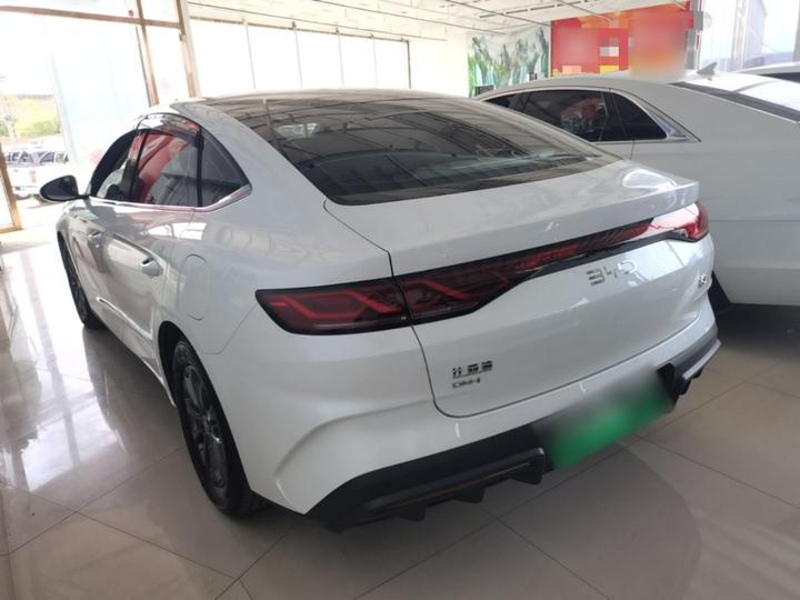 Qin L 2024 DM-i 80KM Leading photo 4