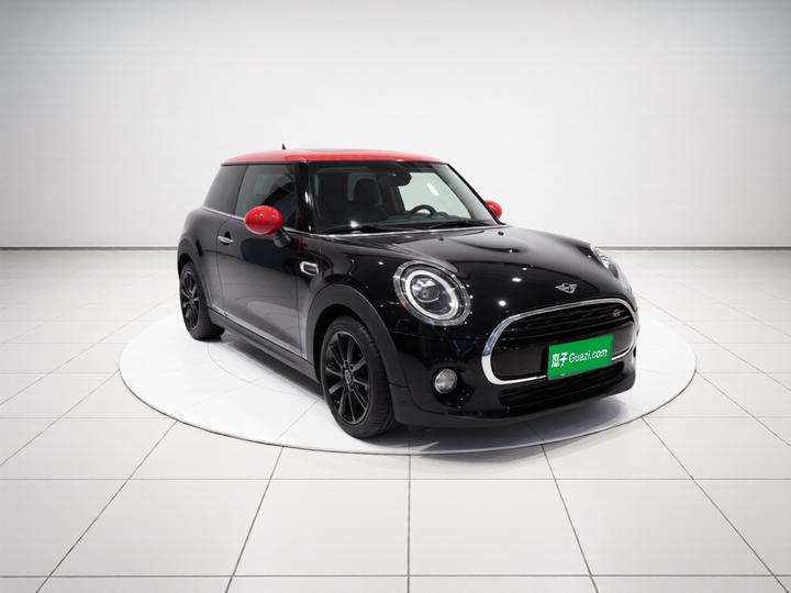 2021 1.5T COOPER Classic photo 3