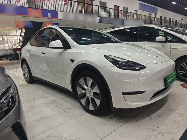 Model Y 2022 Facelift Long Range AWD photo 3