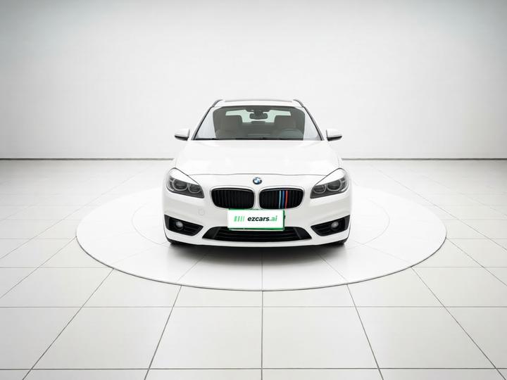 2 Series Wagon Imported 2015 218i Leading photo 2