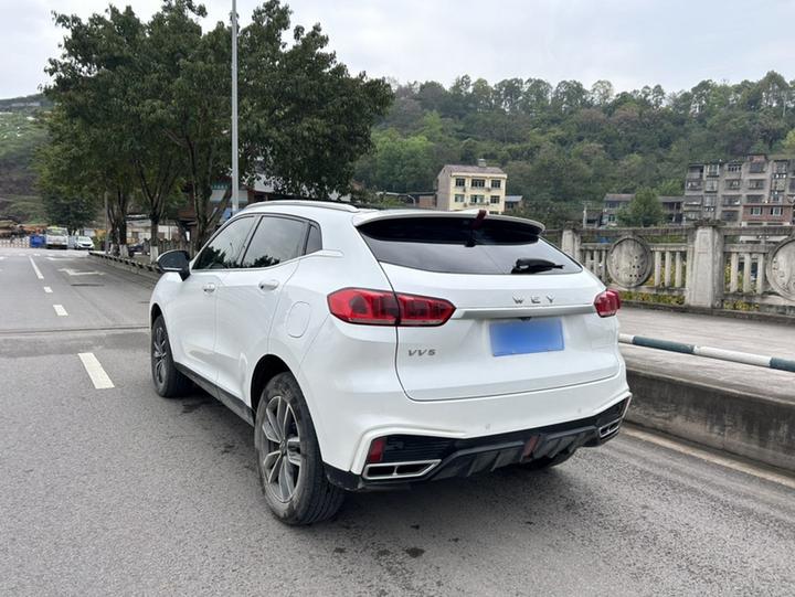 VV5 2020 1.5T RWD photo 3