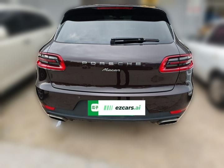 2016 Macan 2.0T photo 5