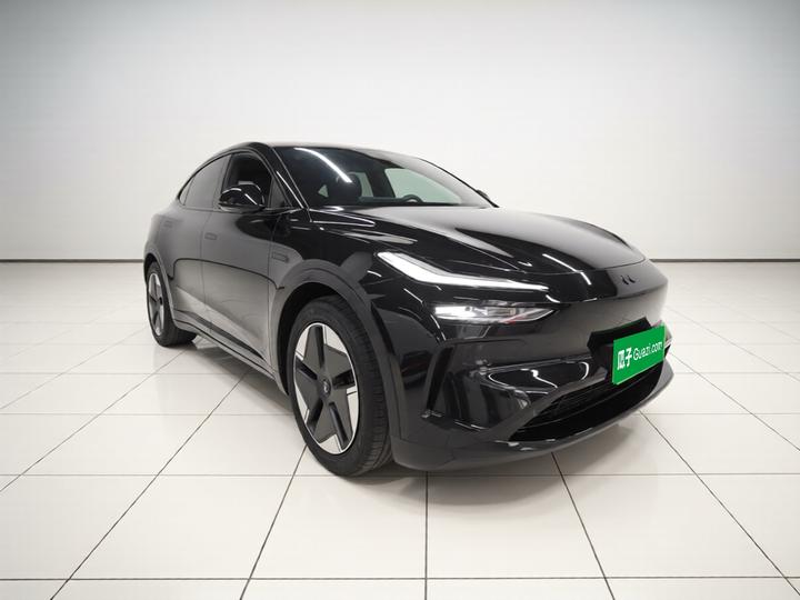 L60 2024 60kWh RWD photo 3