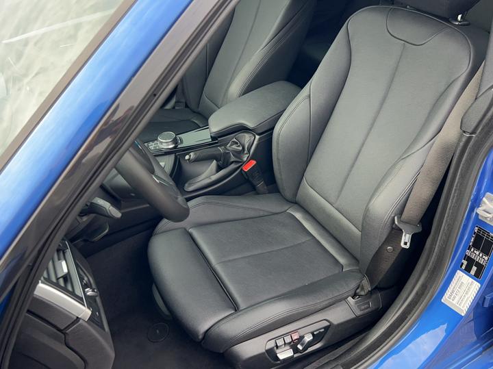 3 SeriesGT 2019 320i M Sport Package photo 6