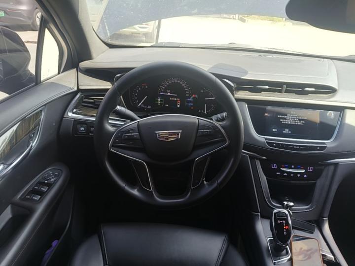 XT5 2018 25T Tech photo 6