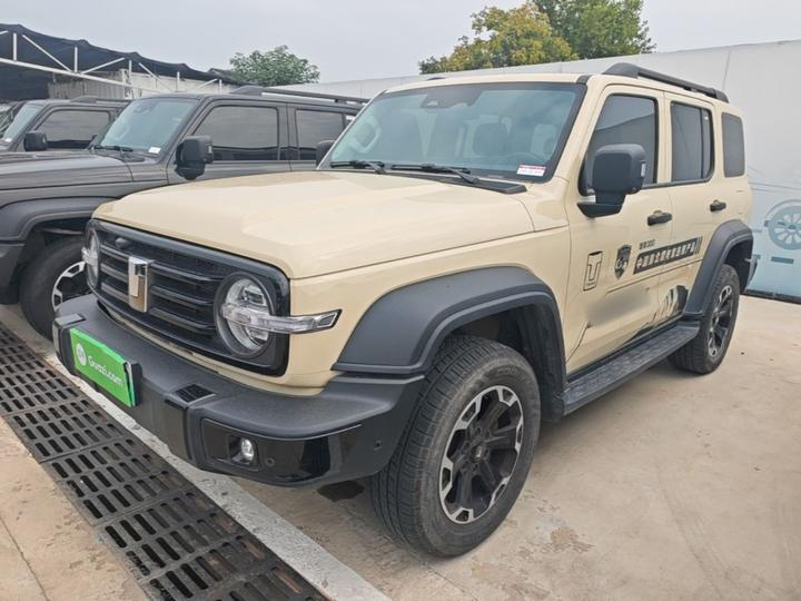 300 EV 2025 Hi4-T 37.1kWh