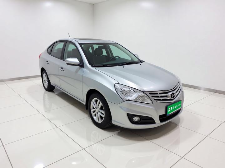Dynamic 2011 1.6L AT Comfort photo 3