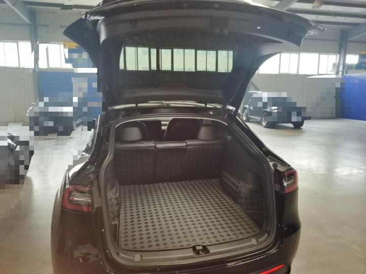 Model Y 2023 RWD photo 8