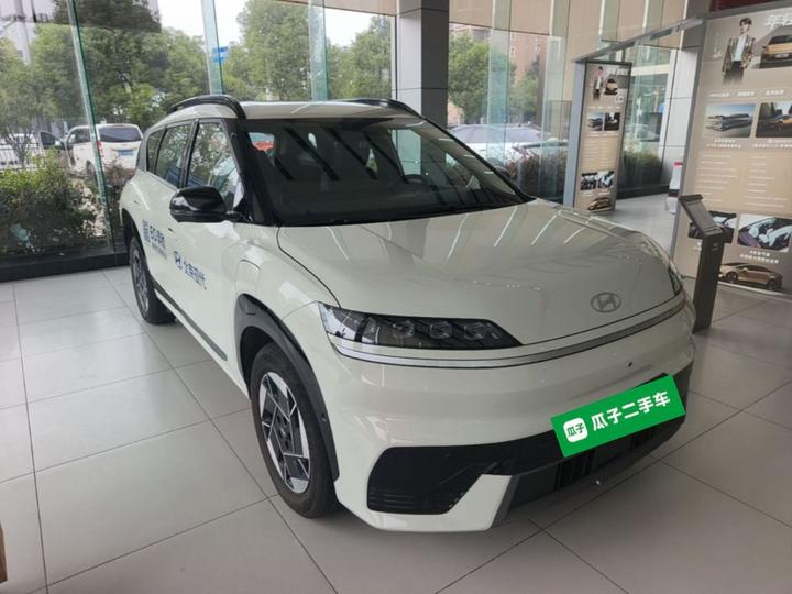 EO 2025 RWD TECH 64.2kWh photo 3