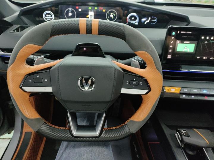 UNI-V 2022 1.5T Sport photo 6