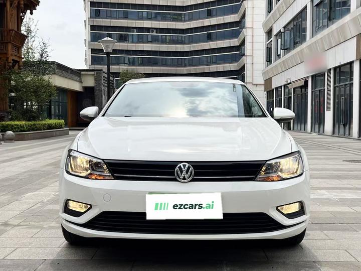 Lamando 2018 230TSI DSG photo 2