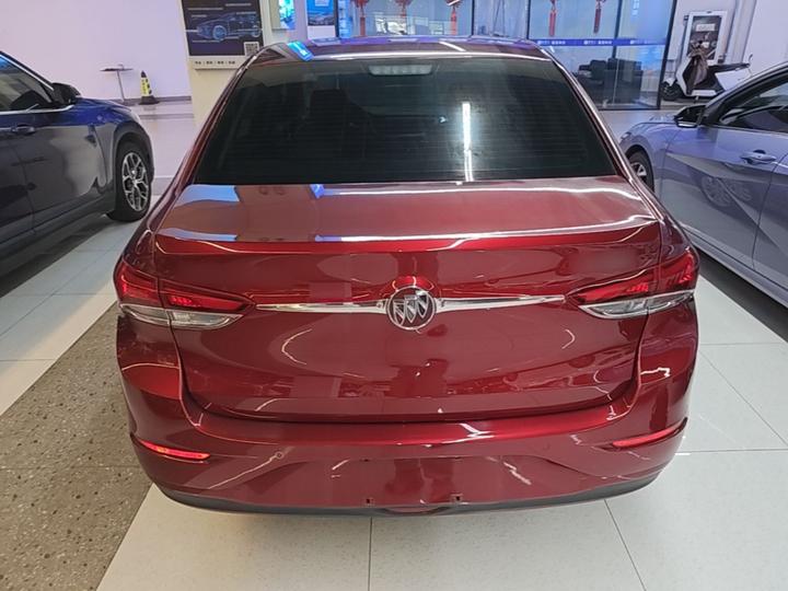 Excelle 2021 Facelift Classic 1.5L AT Elite photo 3