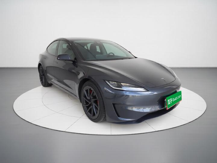 Model 3 2024 Performance AWD photo 3