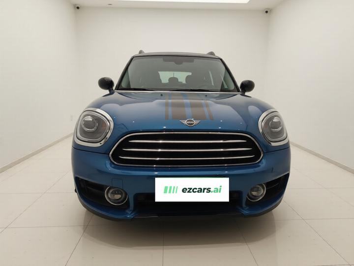2019 1.5T COOPER ALL4 Wagon photo 2