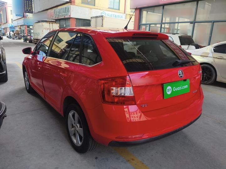 Rapid Spaceback 2016 1.6L AT photo 4