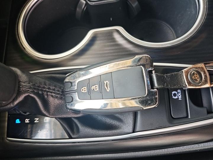 Camry 2021 2.0G Luxury photo 8