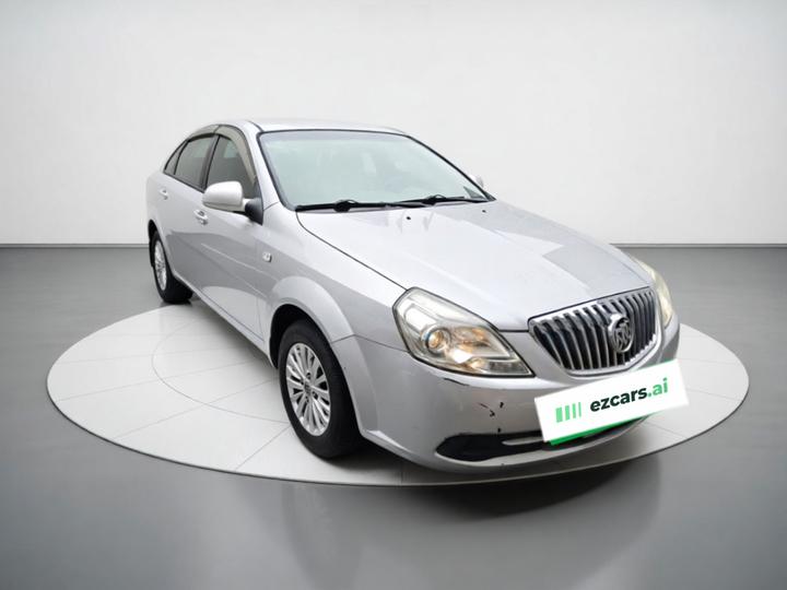 Excelle 2015 1.5L MT Classic photo 3