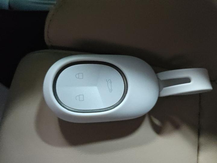 ET5 2022 75kWh photo 8