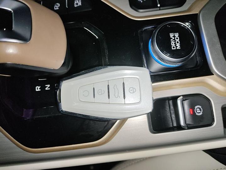 Geely icon 2022 1.5TD photo 8