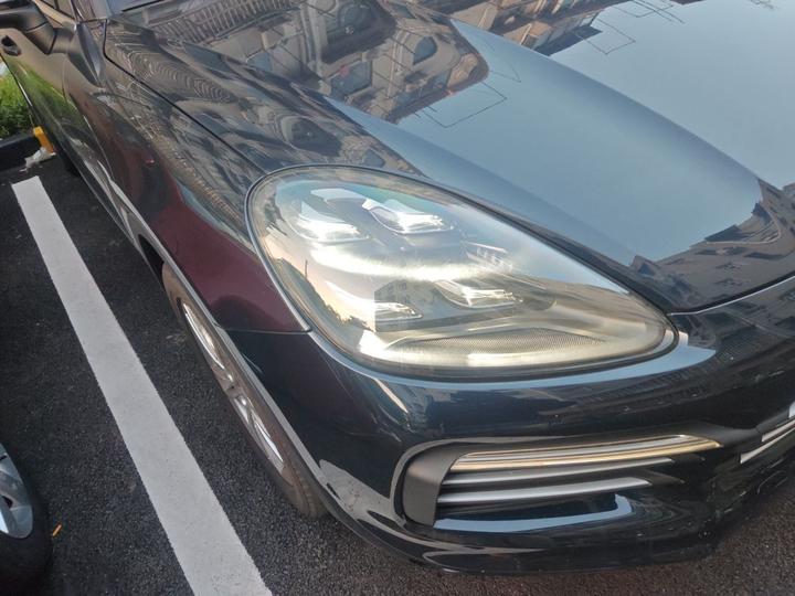 2018 Cayenne 3.0T photo 7