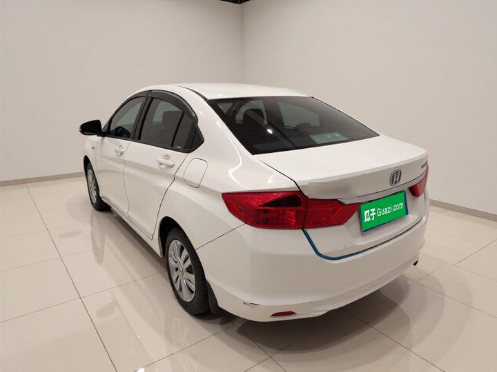 2015 1.5L MT Comfort photo 4