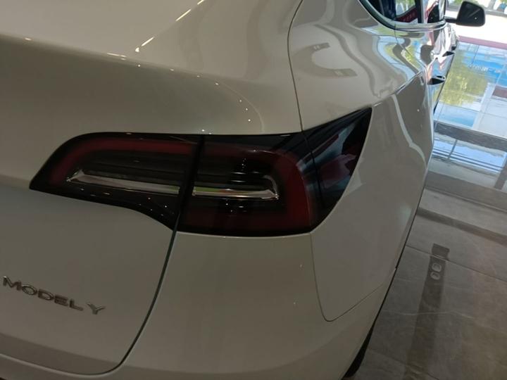Model Y 2022 Facelift RWD photo 7
