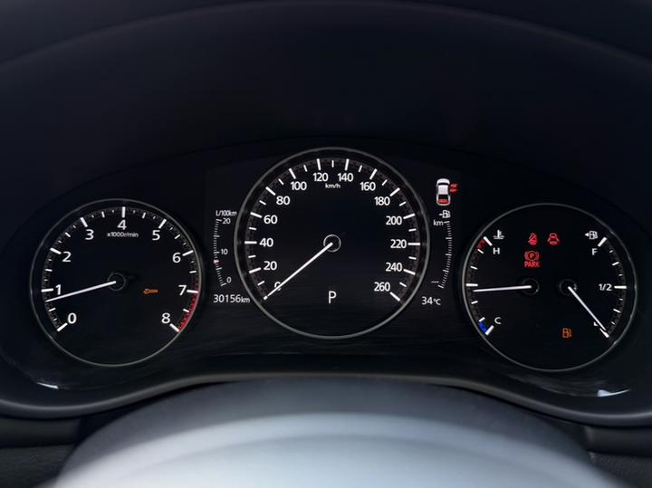 3 Axela 2023 2.0L AT photo 2