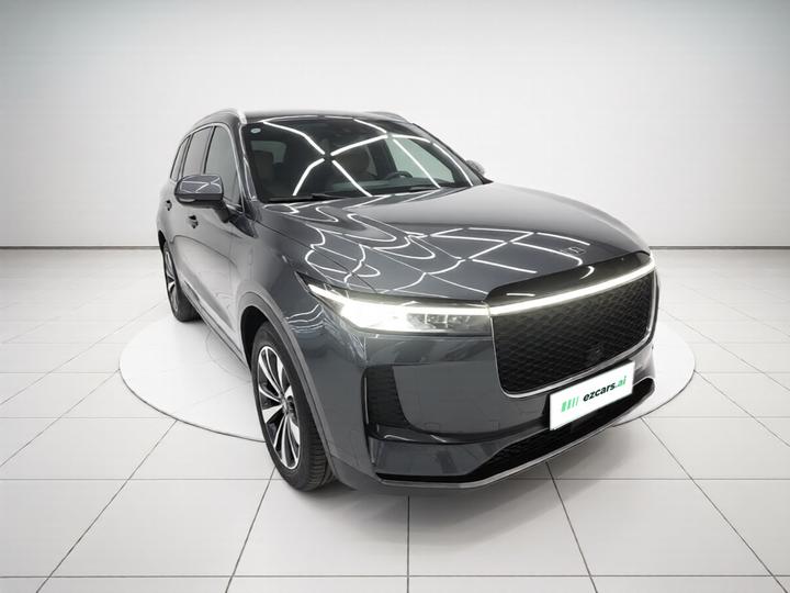 Li Auto ONE 2020 EREV 6-Seater photo 3