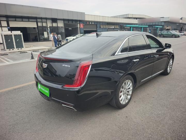 XTS 2018 28T Tech photo 6