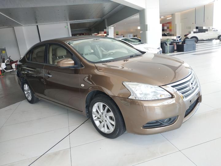 Sylphy 2014 1.6XV CVT Exclusive photo 3