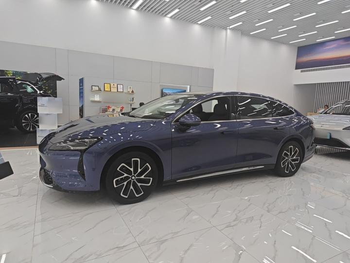 2025 EV 600km Standard photo 4