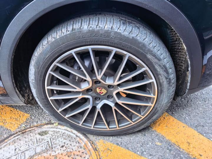 2019 Cayenne 3.0T photo 8