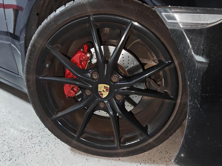 718 2020 Cayman 2.0T photo 8