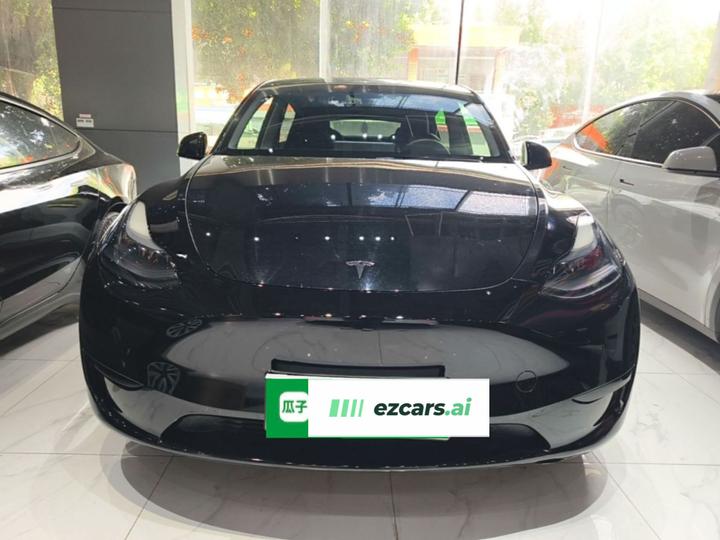 Model Y 2024 RWD photo 2