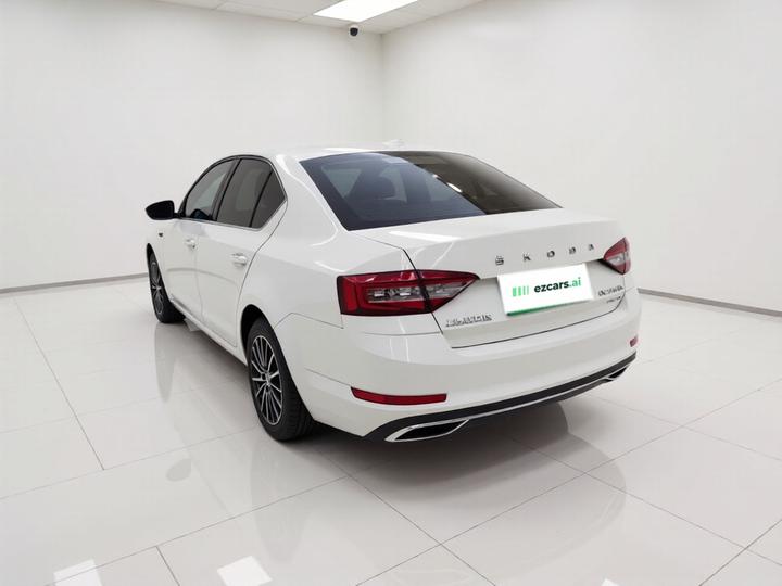 Octavia 2019 TSI230 DSG Luxury China V photo 4