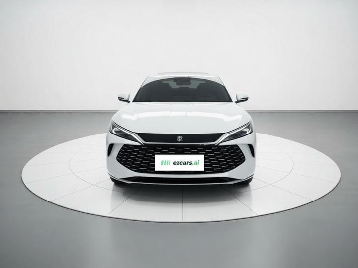 Qin L 2024 DM-i 80KM Leading photo 2