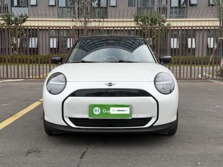 MINI COOPER 2025 Facelift 466km COOPER E Classic photo 2