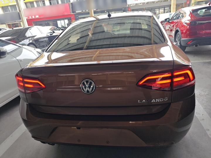 Lamando 2015 230TSI DSG photo 3
