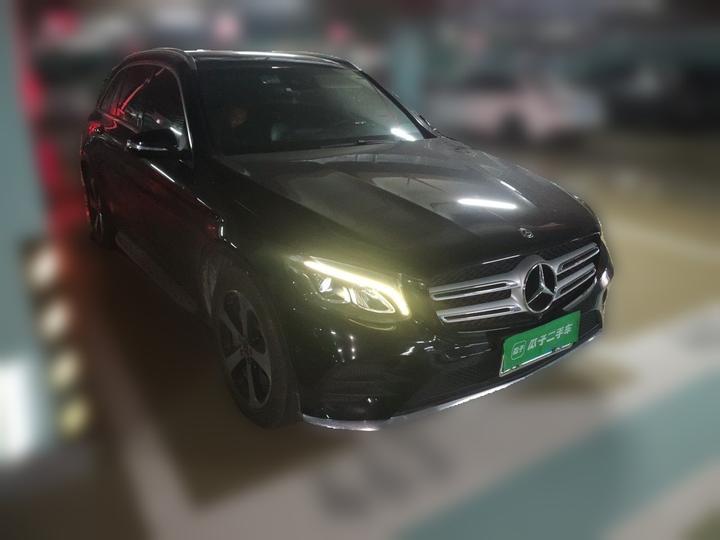 GLC 2019 Facelift GLC 260 L 4MATIC Luxury photo 3