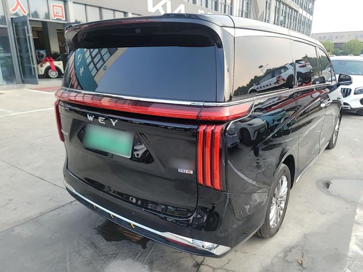 2025 AWD 8 photo 4