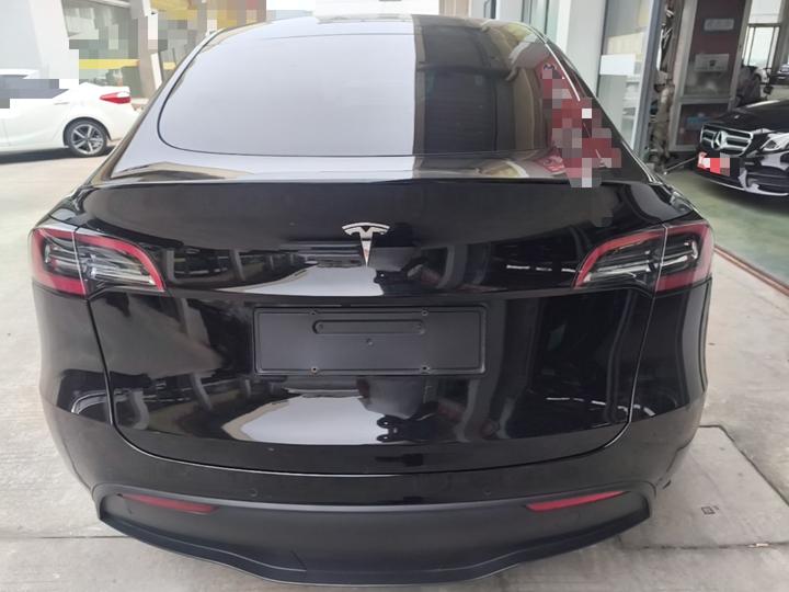 Model Y 2022 RWD photo 3