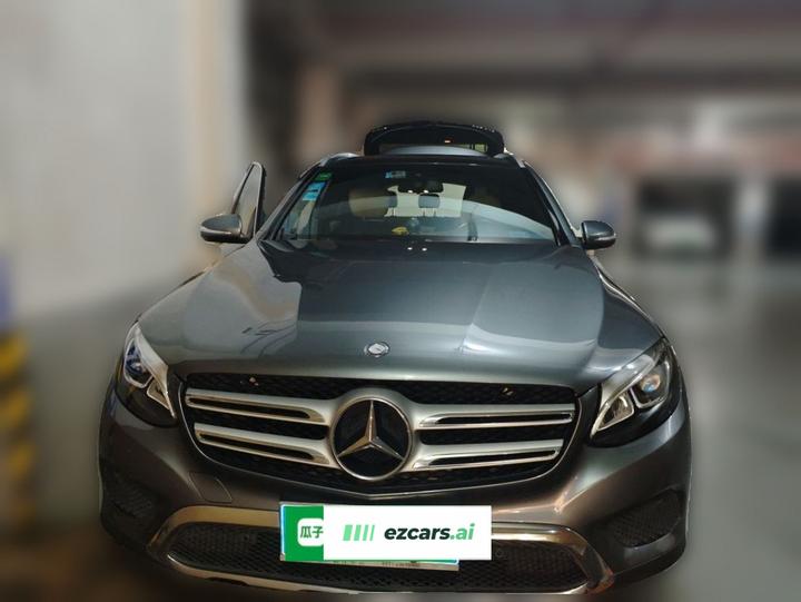 GLC 2016 GLC 200 4MATIC photo 2
