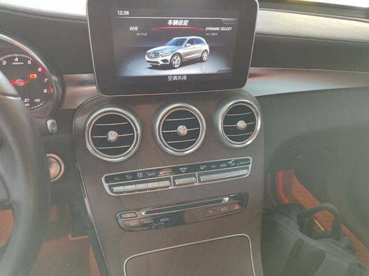 GLC 2017 GLC 300 4MATIC Luxury photo 6