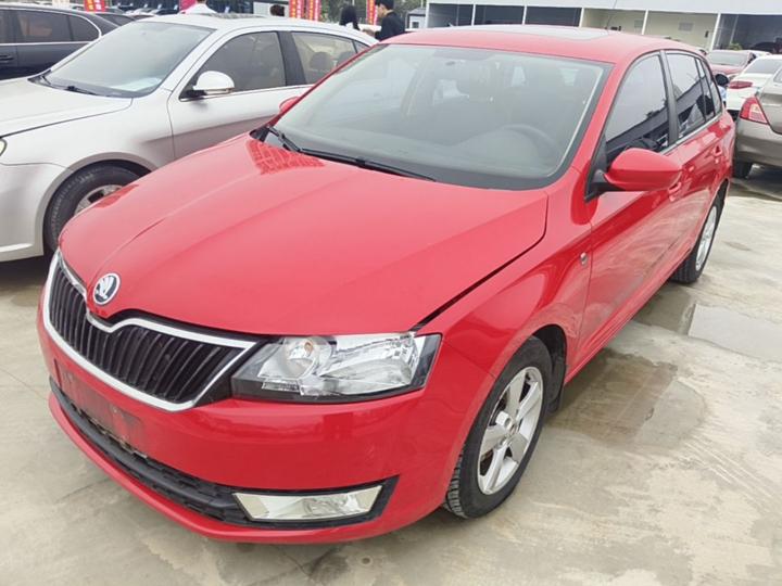 Rapid Spaceback 2014 1.6L AT Enjoy