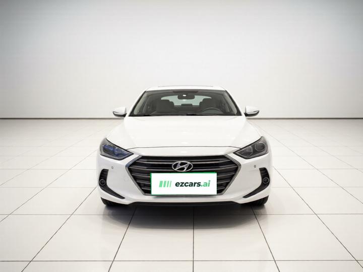 Elantra 2016 1.6L AT Smart Luxury photo 2