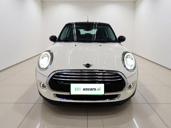 2019 1.5T COOPER 5-Door photo 2