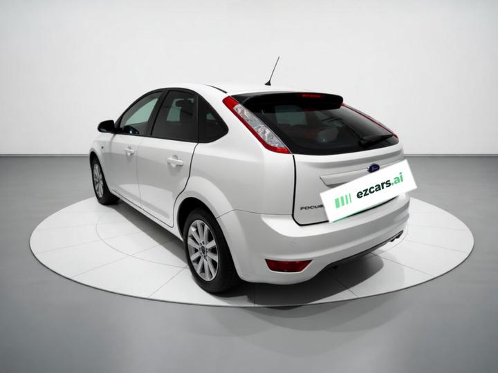 Focus 2013 Hatchback Classic 1.8L MT photo 4