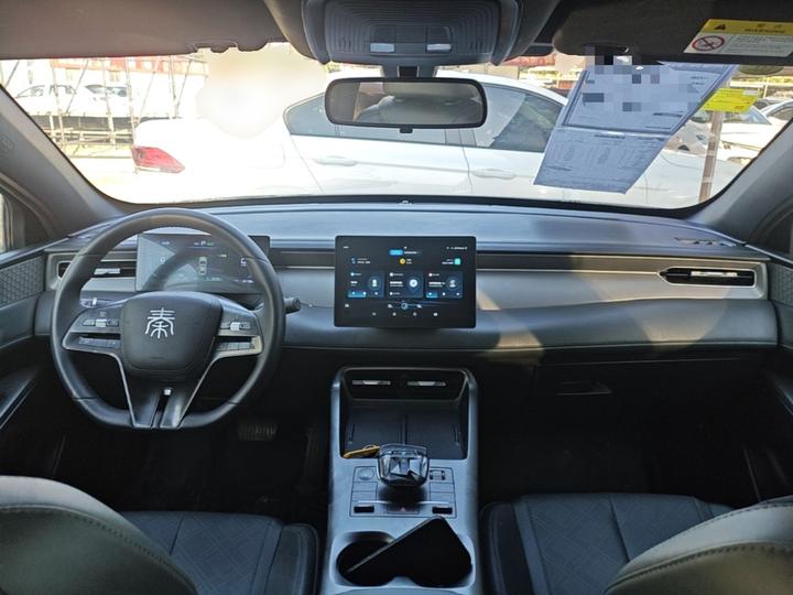 Qin PLUS 2025 DM-i ADAS 55KM Leading photo 5